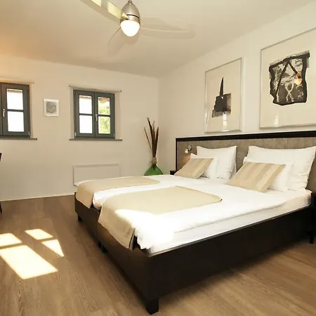 Boutique Dvor 4*