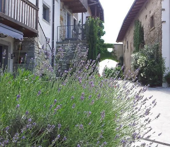 Boutique Dvor Πανσιόν Dobrovo