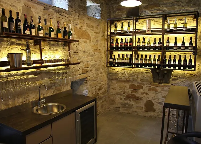 Πανσιόν Boutique Dvor 4*