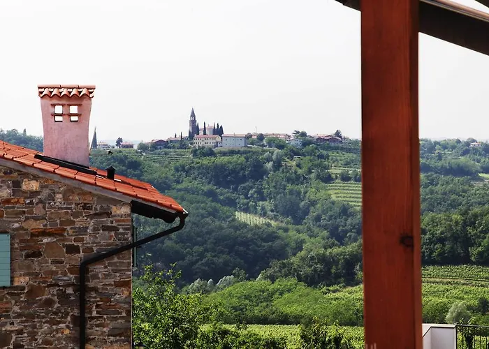 Boutique Dvor בית הארחה דוברובו