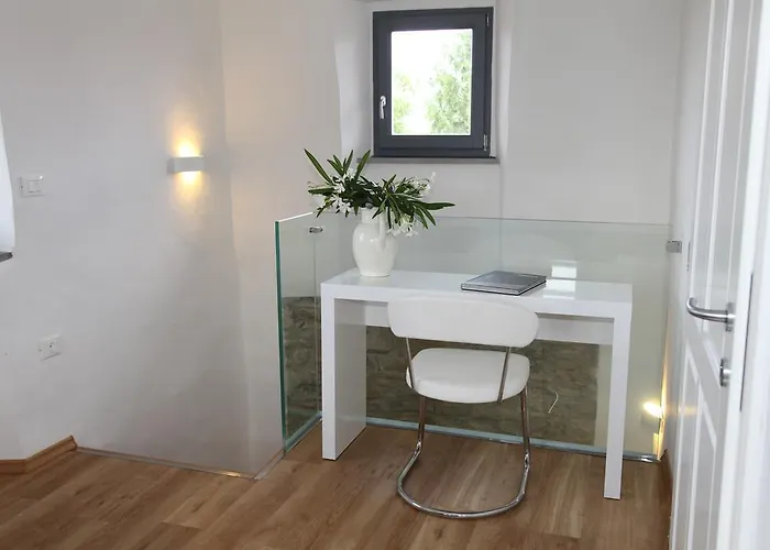 Boutique Dvor Dobrovo