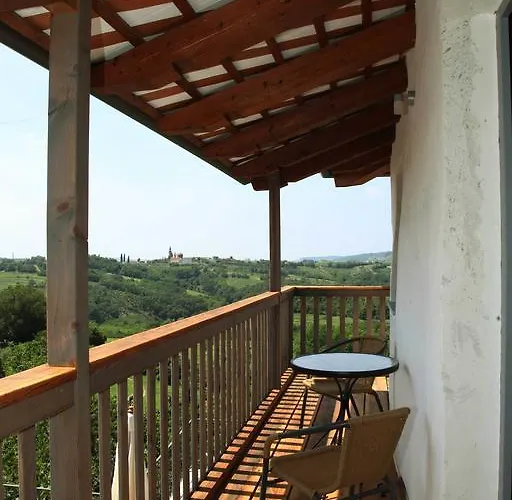 Boutique Dvor Dobrovo