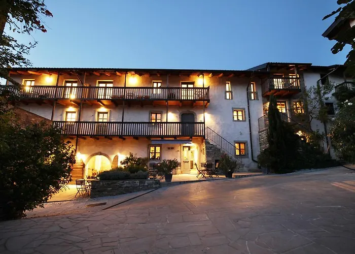 Boutique Dvor Πανσιόν Dobrovo