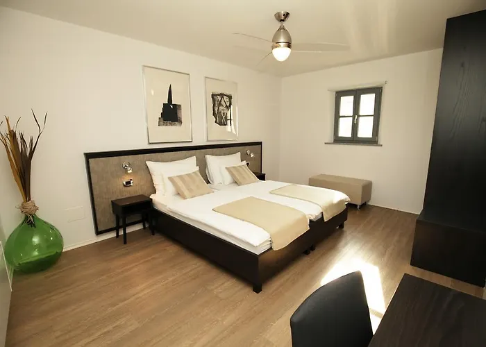 Boutique Dvor Dobrovo